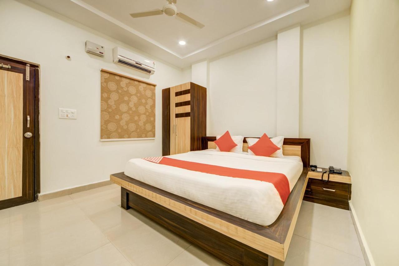 Karimnagar Hotel O Ksl Guest House מראה חיצוני תמונה