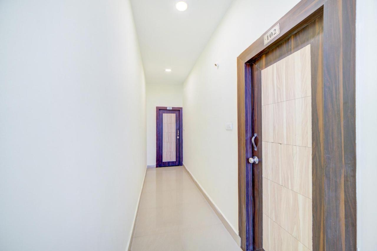 Karimnagar Hotel O Ksl Guest House מראה חיצוני תמונה