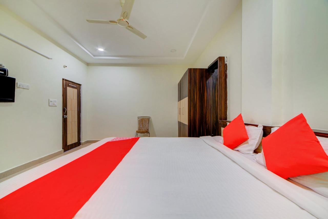 Karimnagar Hotel O Ksl Guest House מראה חיצוני תמונה